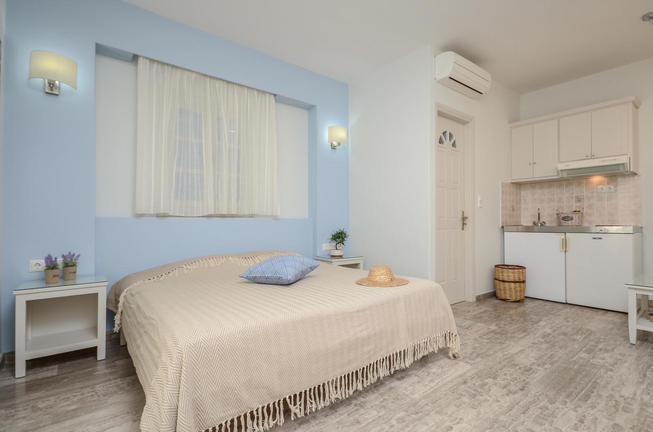 Blue Sky Summer Naxos City Room photo